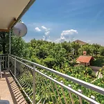 Appartement Beautiful In *