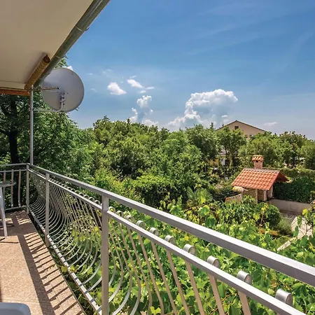 Apartment Amazing Apartment In Jadranovo With Wifi *